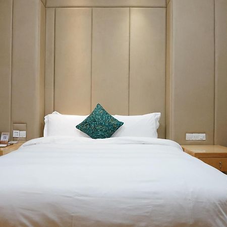 Paco Hotel Ouzhuang Metro Guangzhou-Free Shuttle To Canton Fair Εξωτερικό φωτογραφία